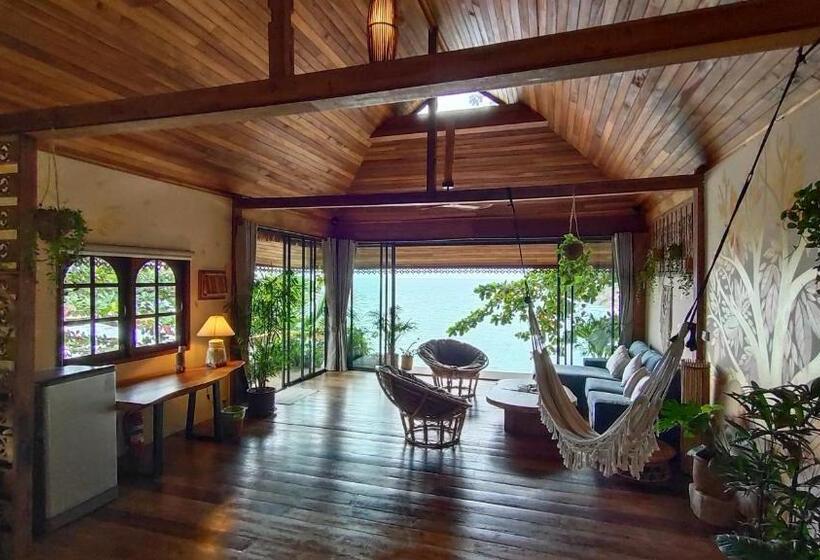 סוויטה נוף לים, Whynam Beach