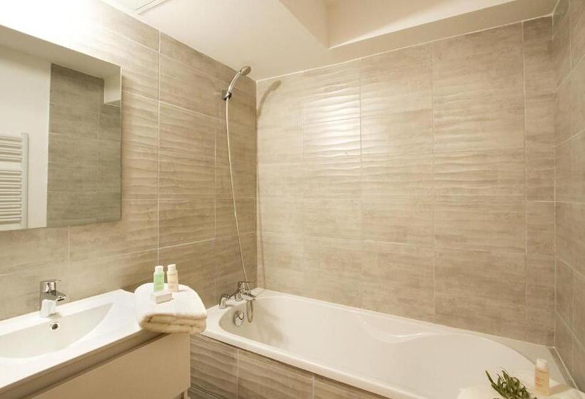 آپارتمان 4 خوابه, Résidence Provençal By Leavetown Vacations