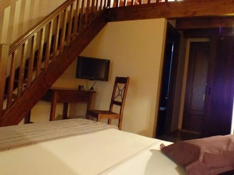 4 Bett Standardzimmer, Areulo
