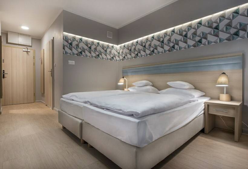 Номер Стандарт, Cesarskie Ogrody