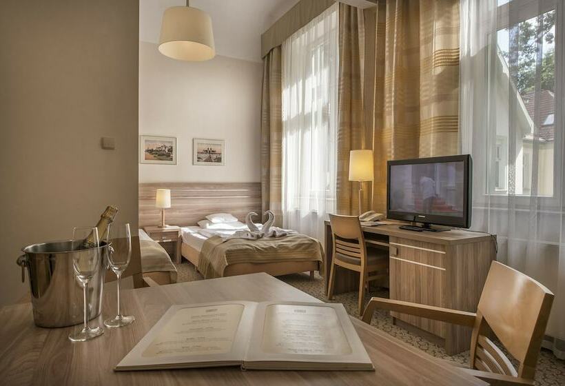 Номер Стандарт Индивидуальный, Cesarskie Ogrody