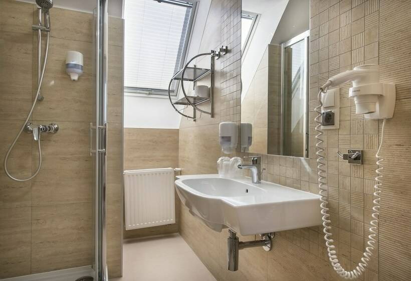 Номер Стандарт, Cesarskie Ogrody