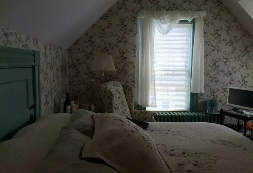 エコノミールーム, Harborview Inn