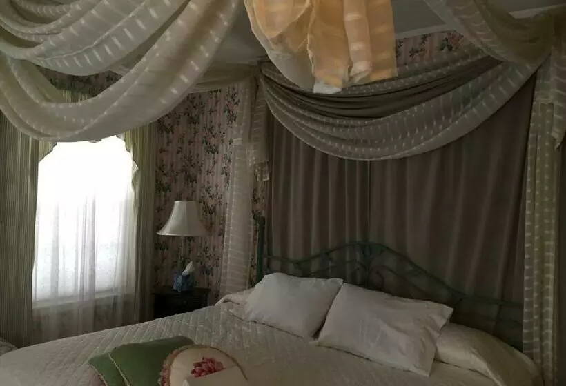 キングサイズベッドのスイートルーム, Harborview Inn