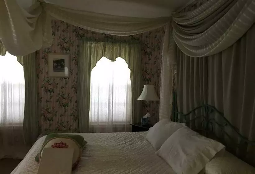 キングサイズベッドのスイートルーム, Harborview Inn