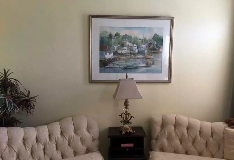 キングサイズベッドのスタンダードルーム, Harborview Inn