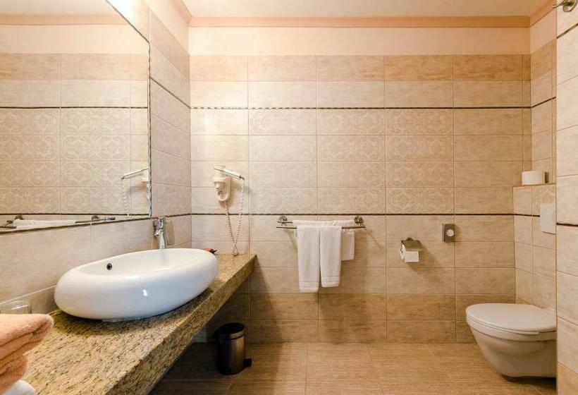 غرفة بريميوم, Hunguest Hotel Apollo