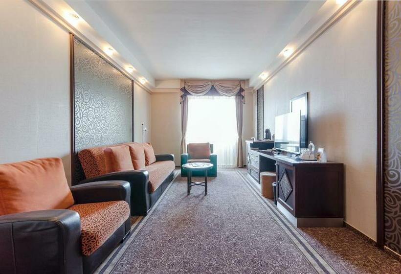 جناح مزود بتراس, Hunguest Hotel Apollo