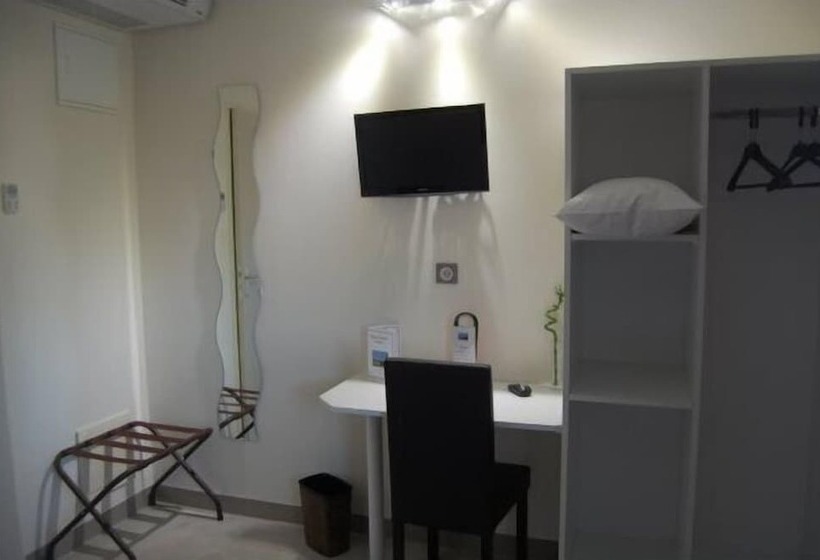 标准三人间, L Escale Perigueux Notre Dame