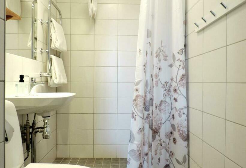 Quarto Estandar, L Park