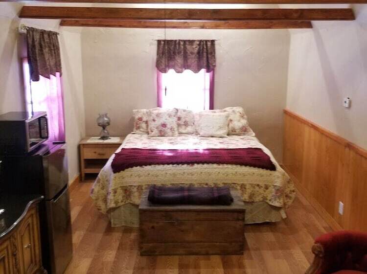 デラックスキャビン, Lonesome Dove Ranch