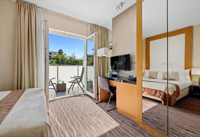 Classic room with balcony, Molo Residence