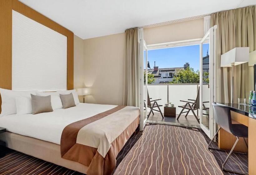 Classic room with balcony, Molo Residence