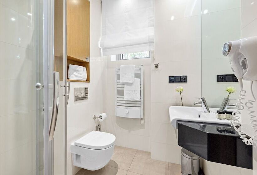 اتاق سوپریور سه تخته, Molo Residence