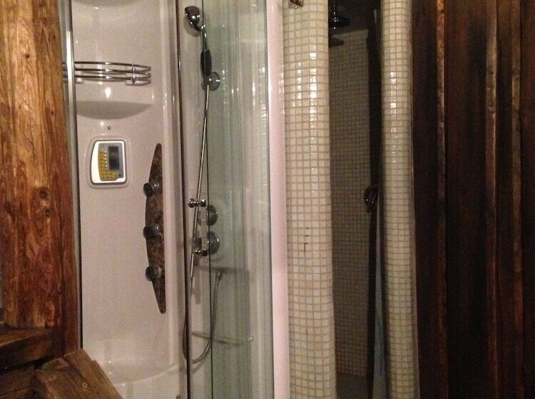 سوییت جونیور, Pension   Restaurant Sabato