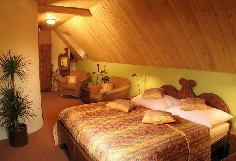 اتاق استاندارد, Pension   Restaurant Sabato