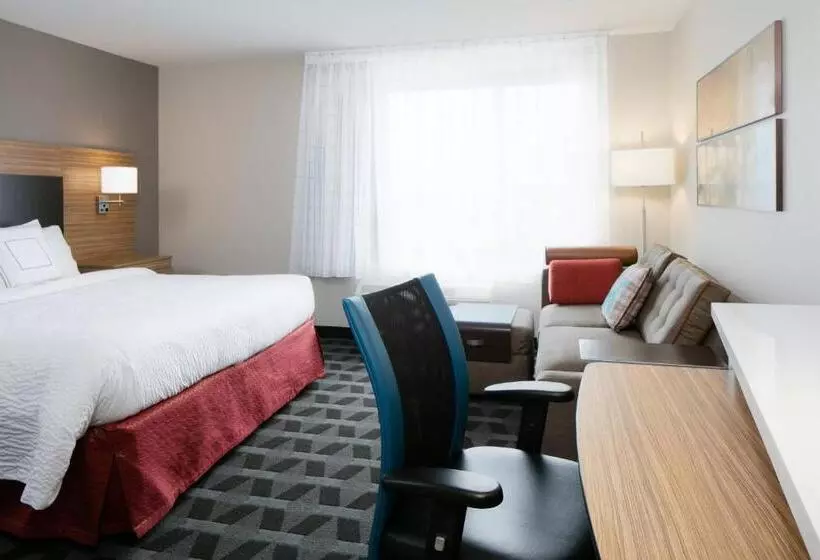 キングサイドベッドのスタンダードワンルーム, Towneplace Suites By Marriott Kansas City Airport
