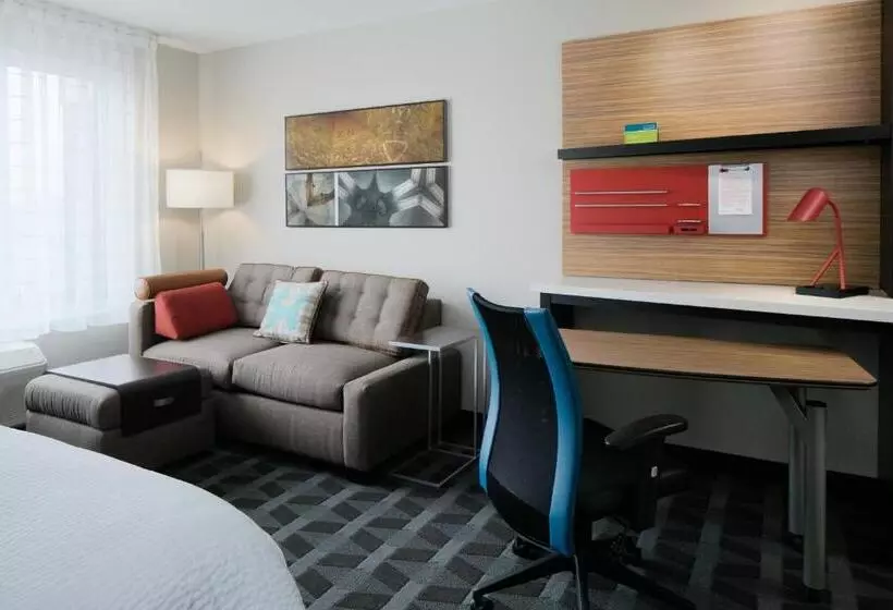 キングサイドベッドのスタンダードワンルーム, Towneplace Suites By Marriott Kansas City Airport