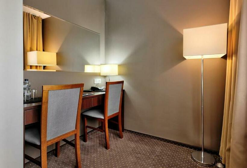 غرفة ديلوكس, Leśny