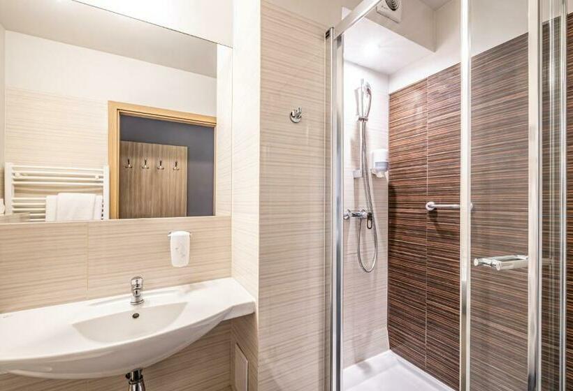 غرفة قياسية, Leśny