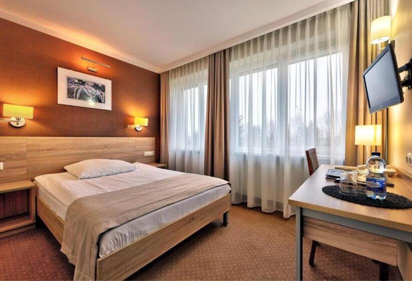 غرفة قياسية, Leśny