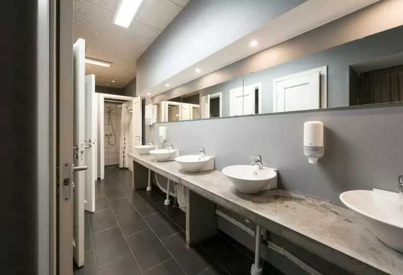 バス共有のスタンダードルーム, Winstrup Hostel