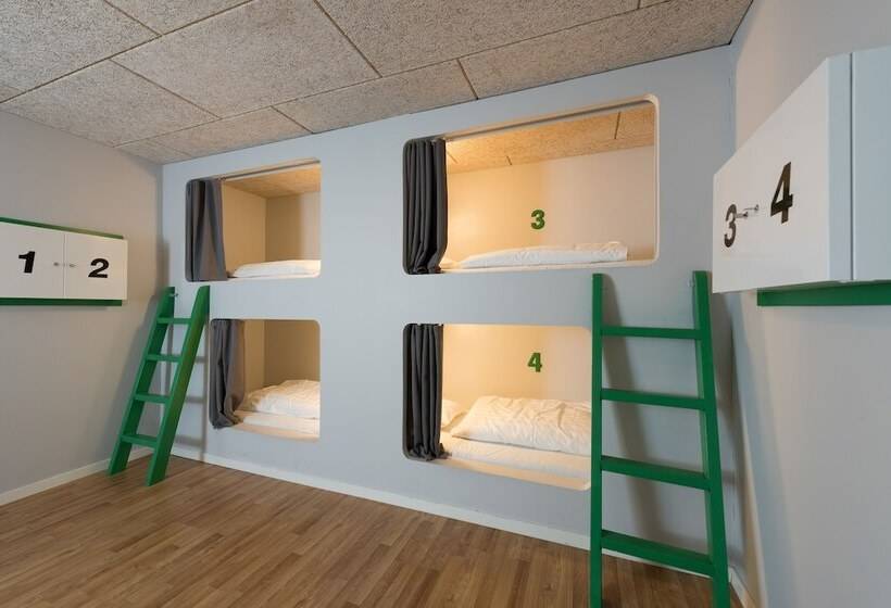 Camera Familiare, Winstrup Hostel