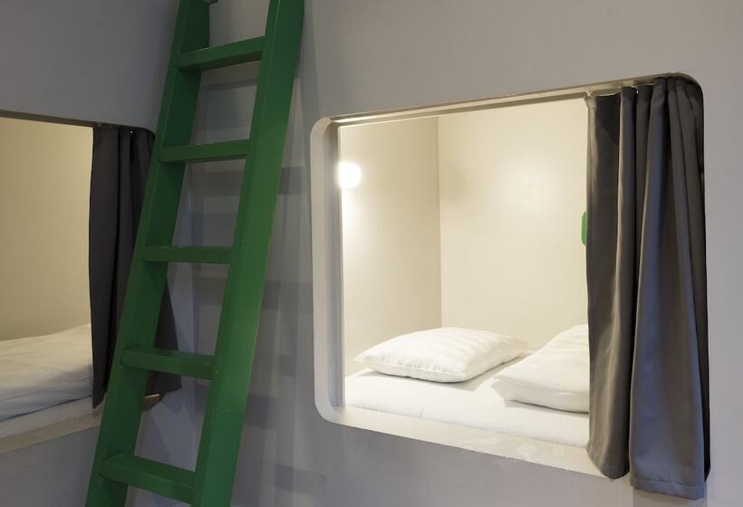 Кровать в Общей Комнате, Winstrup Hostel