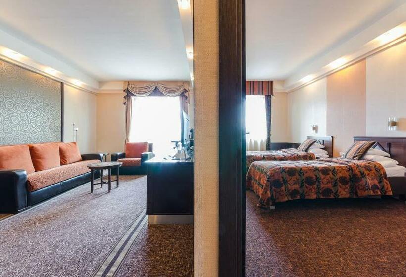 Люкс с Террасой, Hunguest Hotel Apollo