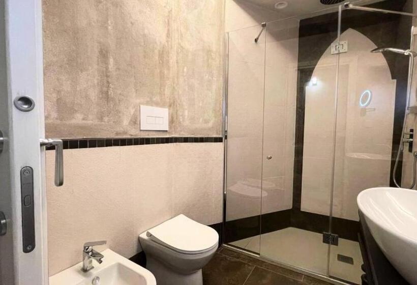 اتاق لوکس با تخت بزرگ, Heritage Collection Palermo B&b