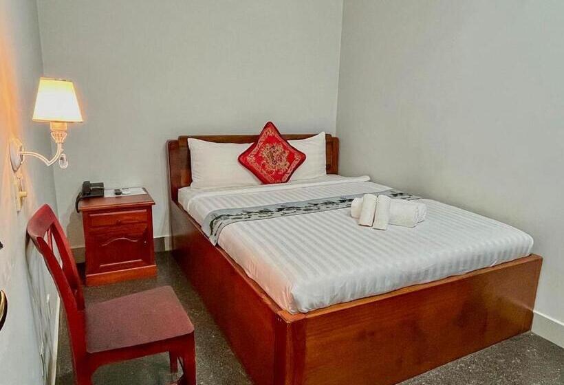 高级大房间, Hong Pep