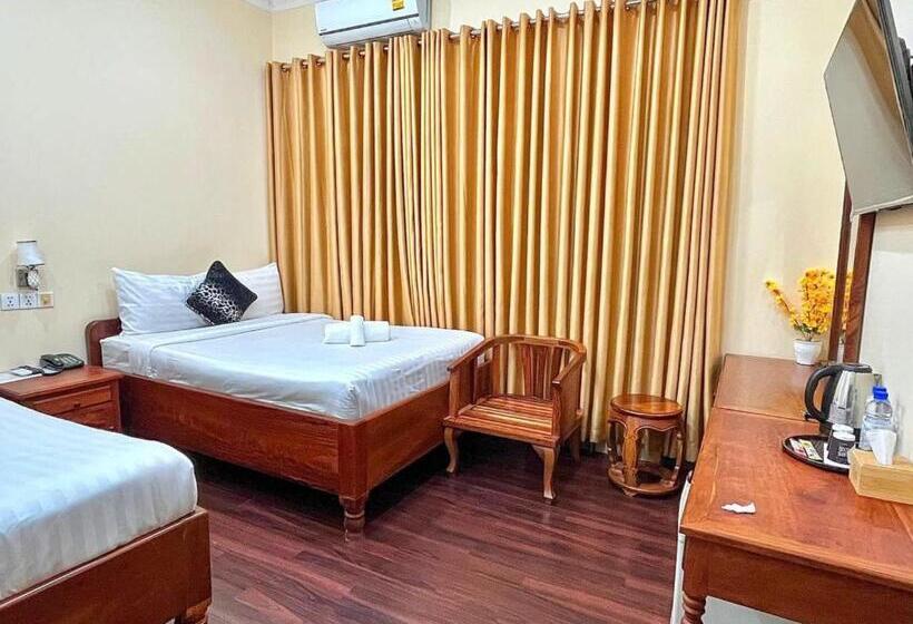 高级大房间, Hong Pep