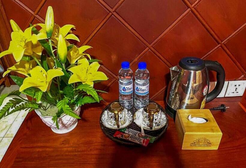 豪华家庭房间, Hong Pep