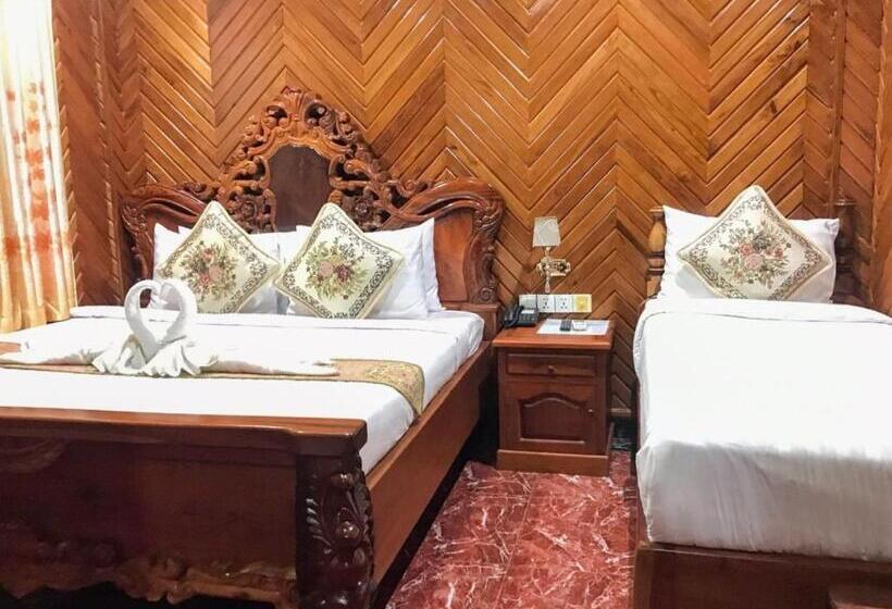 豪华家庭房间, Hong Pep