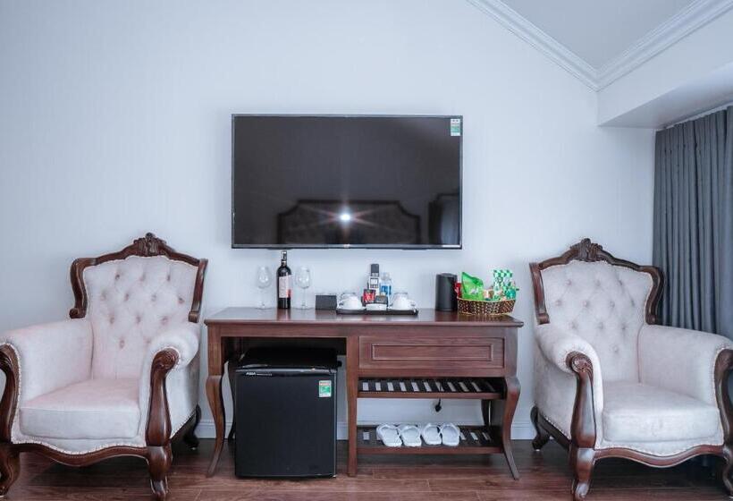 سوییت خانوادگی, Royal Dương Nội