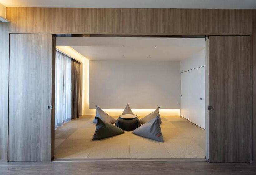 غرفة قياسية, Seven X Seven 糸島