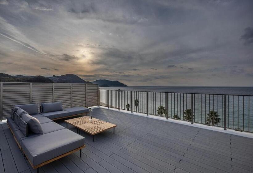 جناح عائلي, Seven X Seven 糸島