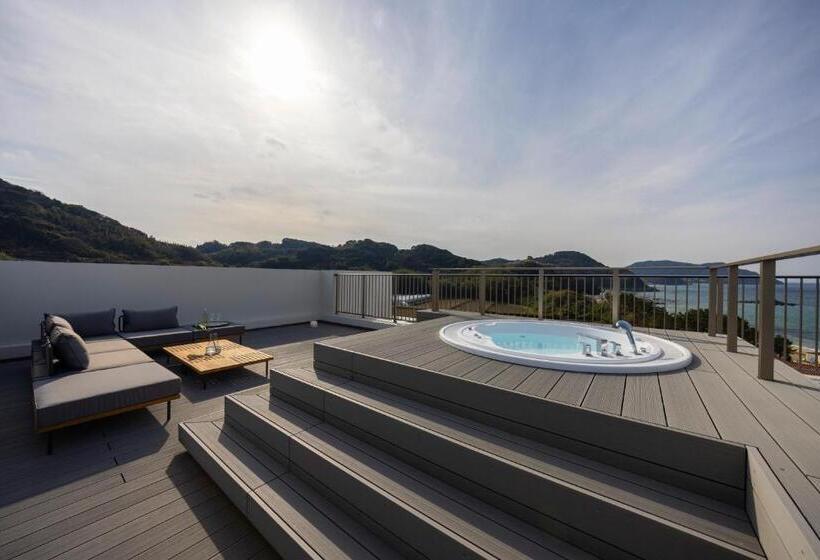 جناح عائلي, Seven X Seven 糸島