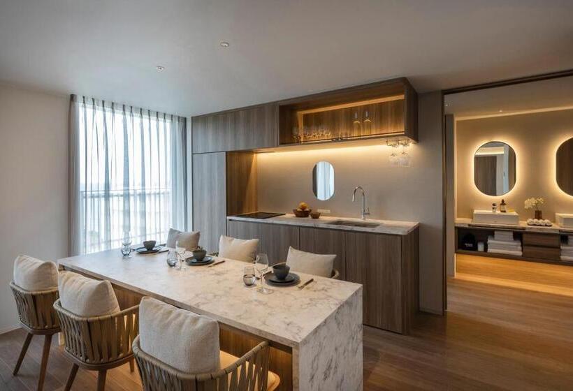 جناح عائلي, Seven X Seven 糸島