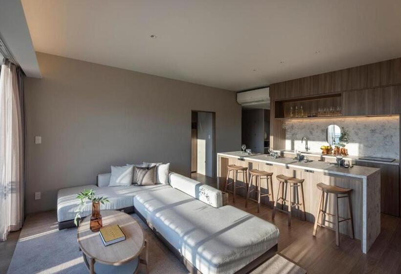 جناح, Seven X Seven 糸島