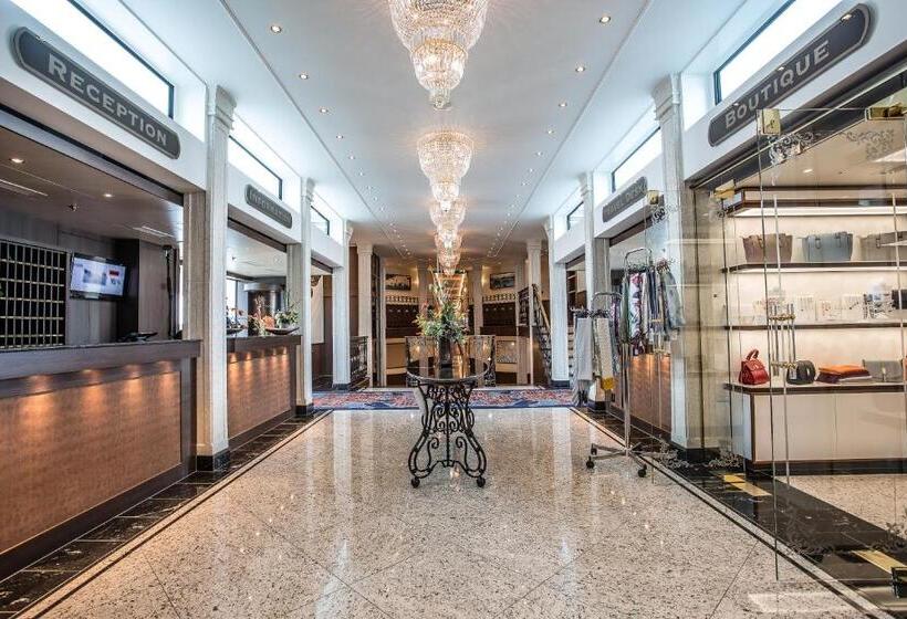 سوییت لوکس, Ship Ms Oscar Wilde