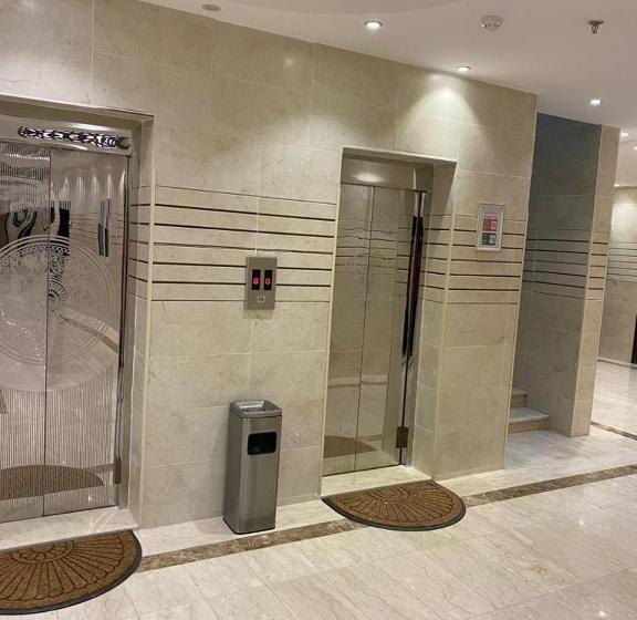 חדר דלוקס, Zomrud Al Morouj