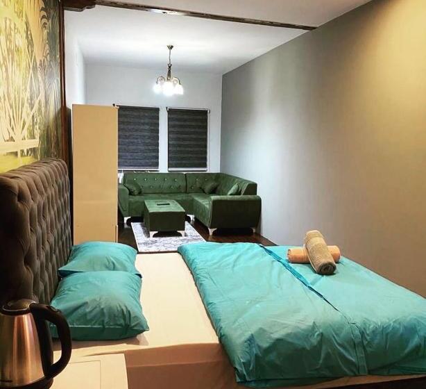 اتاق کلاسیک سه تخته, Konak Kardelen