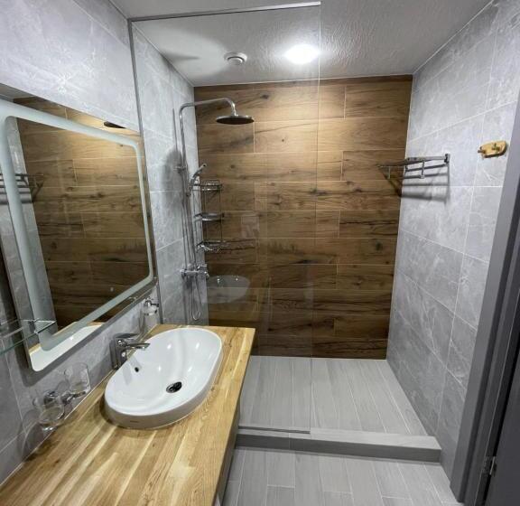 ویلای لوکس 1 خوابه, Nafta Aparts & Villas