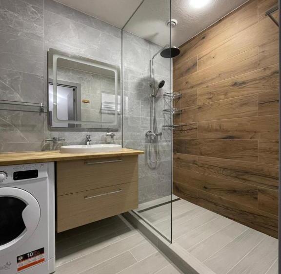 ویلای لوکس 1 خوابه, Nafta Aparts & Villas