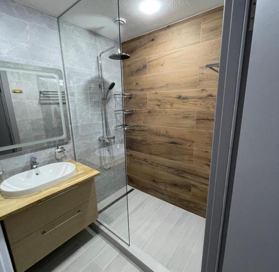 ویلای لوکس 1 خوابه, Nafta Aparts & Villas