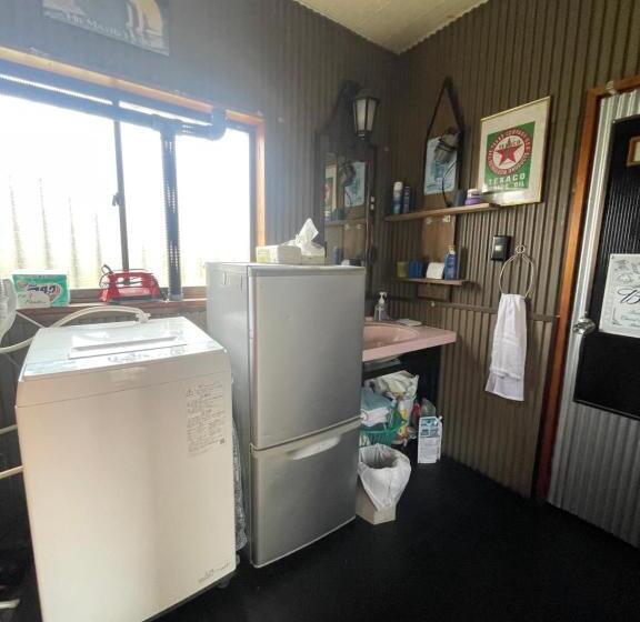 غرفة قياسية, Jiji Baba House