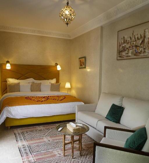 سوییت جونیور لوکس, Riad Atrium & Spa