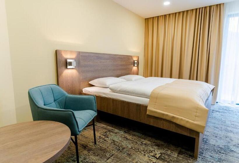 غرفة قياسية مطلة على الجبل, Spa & Wellness Hotel Fitak