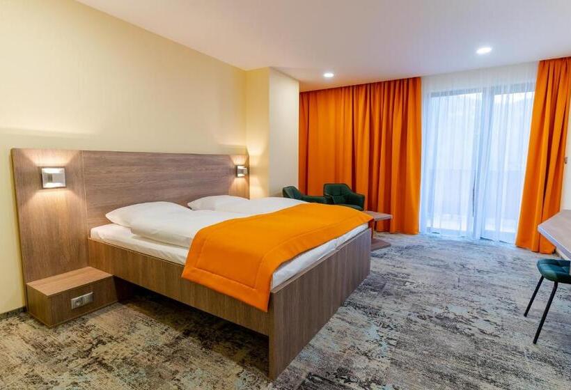 غرفة قياسية مطلة على الجبل, Spa & Wellness Hotel Fitak